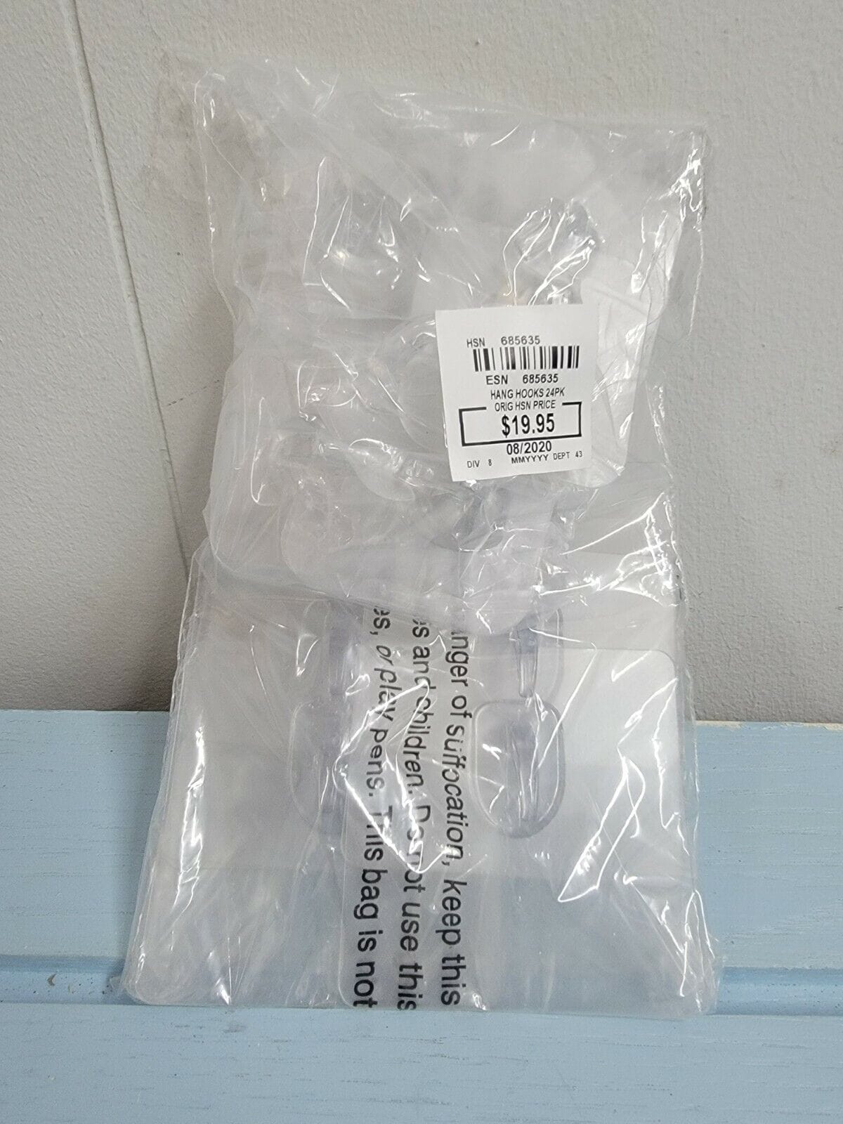 Hanging-Hooks-Reusable-Peel-Back-Adhesive-Hangers-24-pack-284460793932-2