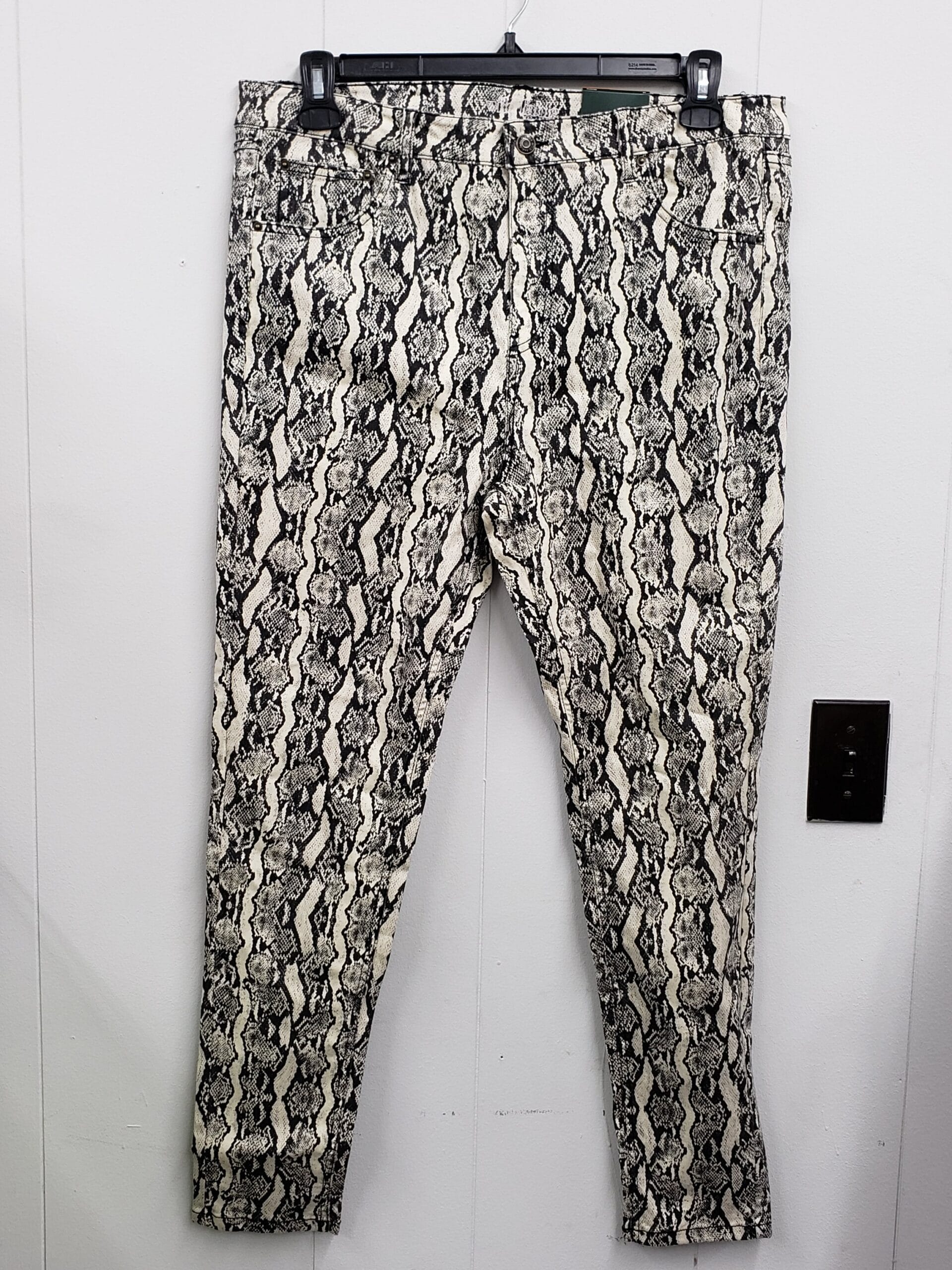 Wild Fable Women's Animal Print High-Rise Skinny Jeans
