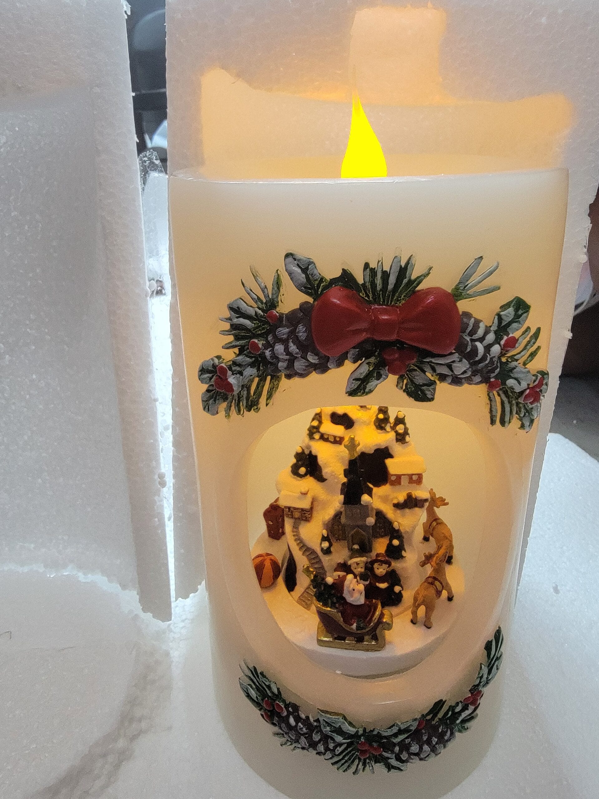 7" Illuminated Pillar w/ Rotating Scene