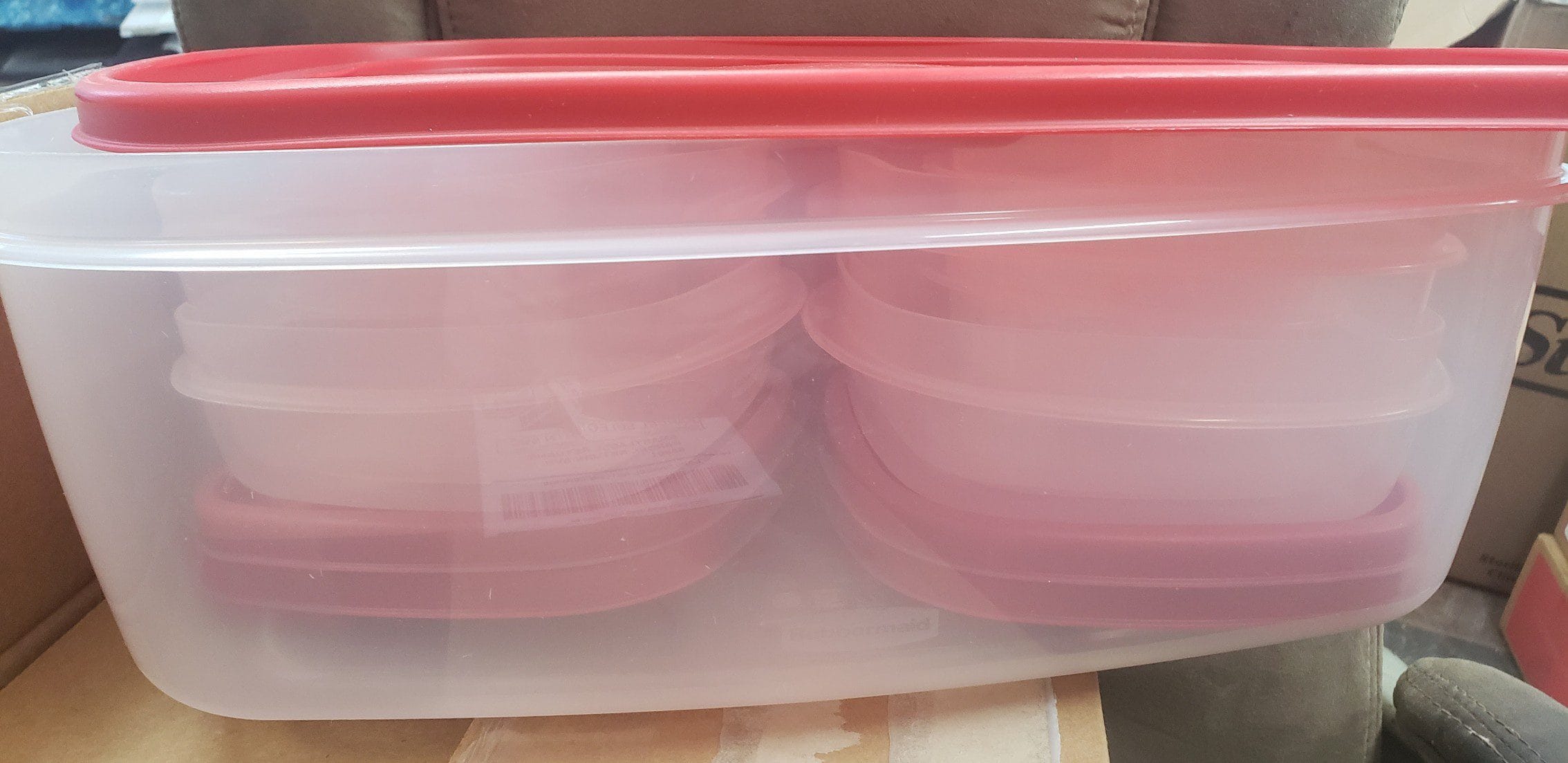 Rubbermaid 13-Piece Storage Set with Easy Find Lids.