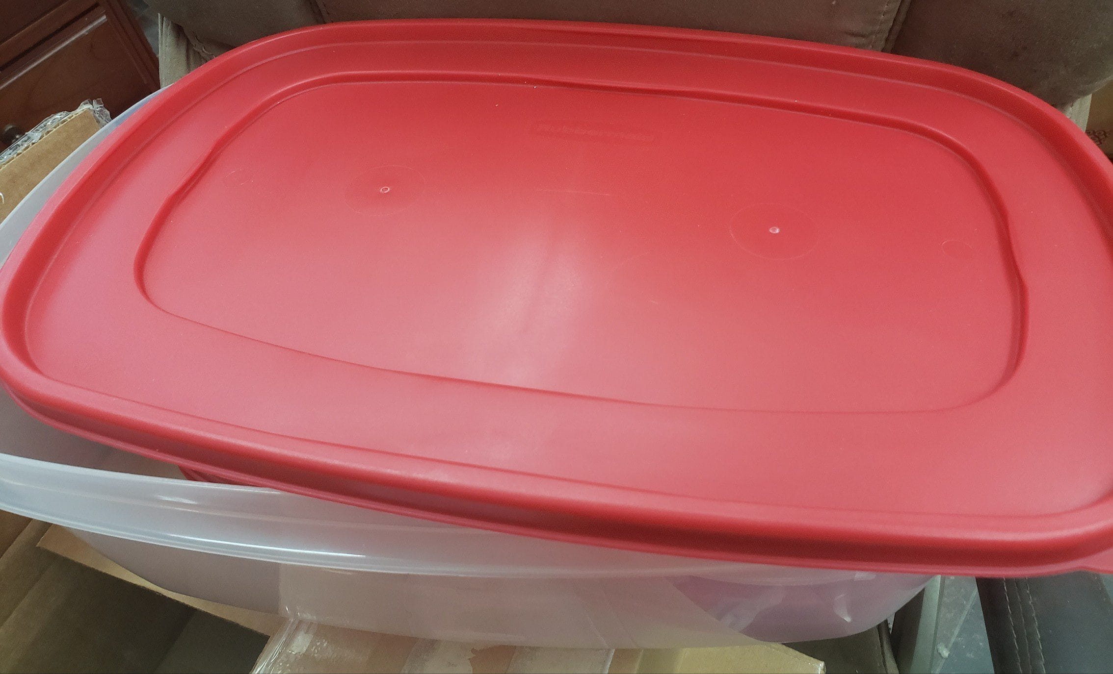 Rubbermaid 13-Piece Storage Set with Easy Find Lids.