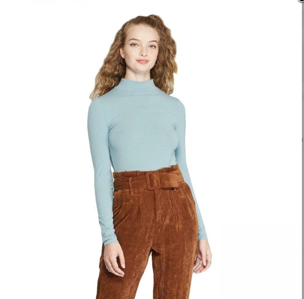Women's Long Sleeve Cropped Mock Turtleneck Shirt Top. Size XXL Women's Long Sleeve Cropped Mock Turtleneck Shirt Top. Size XXL