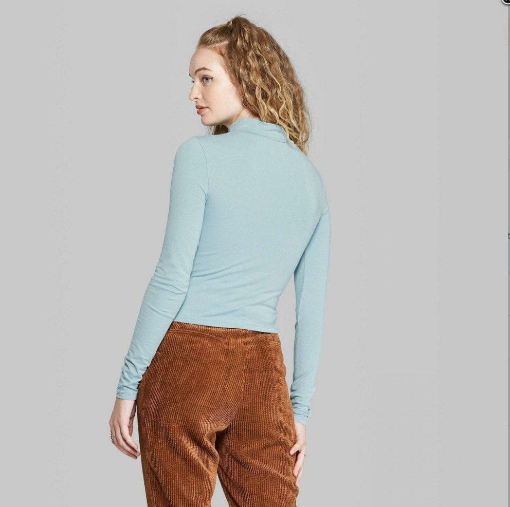 Women's Long Sleeve Cropped Mock Turtleneck Shirt Top. Size XXL Women's Long Sleeve Cropped Mock Turtleneck Shirt Top. Size XXL