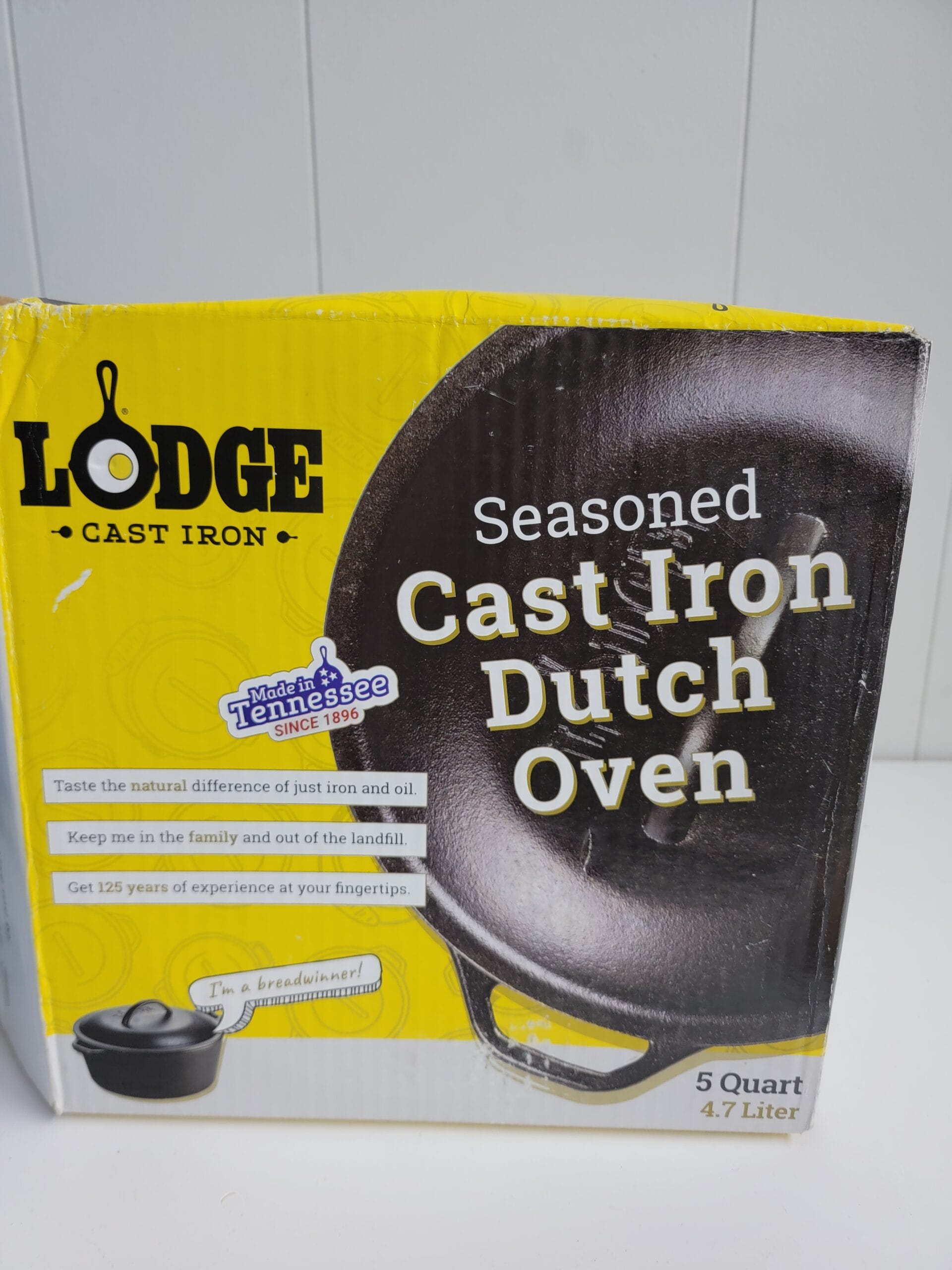 Lodge 5qt Cast Iron Dutch Oven