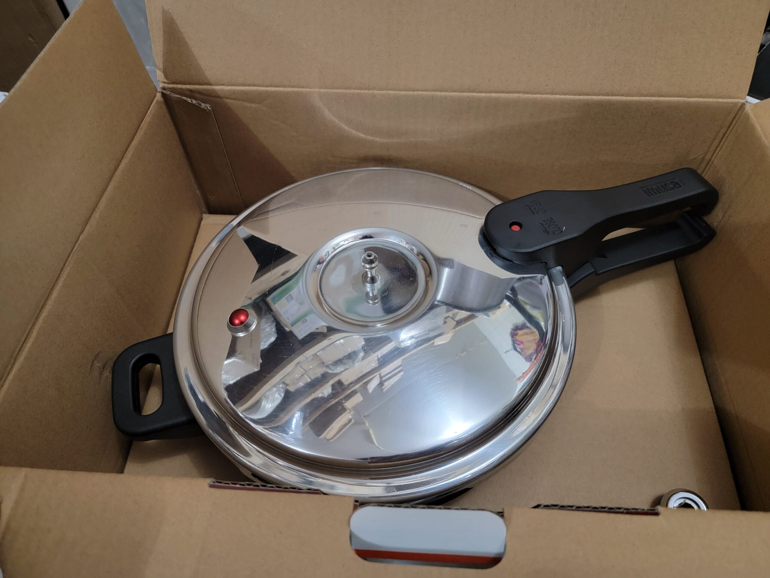 IMUSA 7.0qt Aluminum Stovetop Pressure Cooker IMUSA 7.0qt Aluminum Stovetop Pressure Cooker