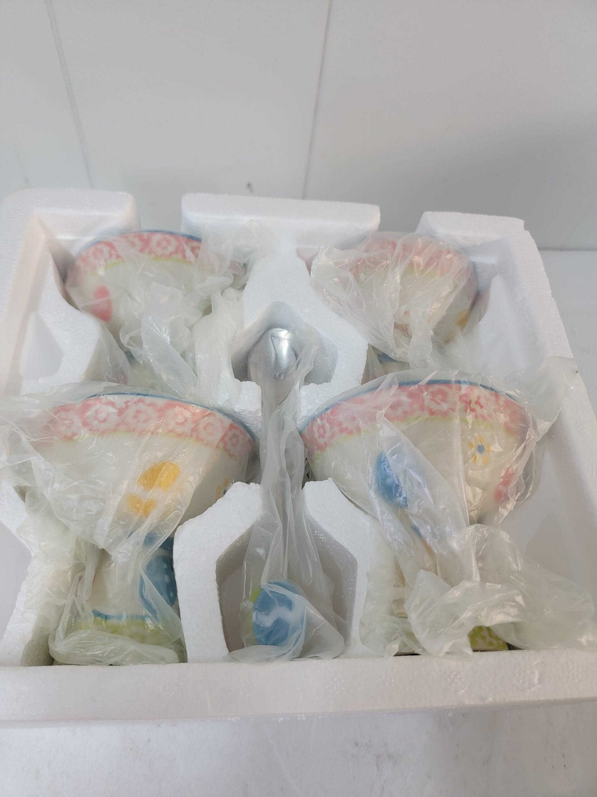 Temp-tations Egghunt Set of (4) 8-oz Parfait Cups Temp-tations Egghunt Set of (4) 8-oz Parfait Cups