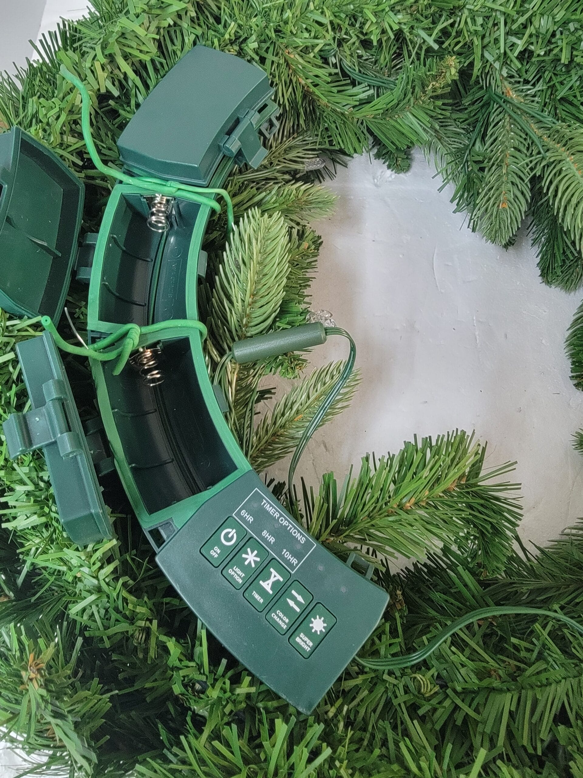 Bethlehem Lights 26" Green Flip Overlit Wreath (Used, No Remote)