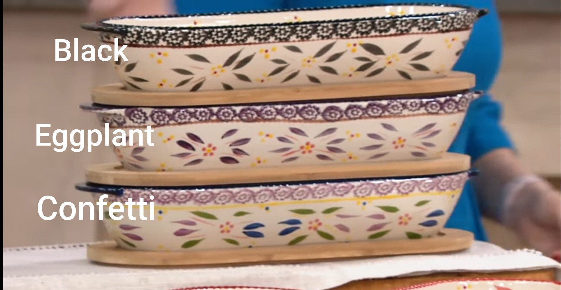 Temp-tations Old World Set of 3 Oval Nesting Bakers w/ Wooden Lid